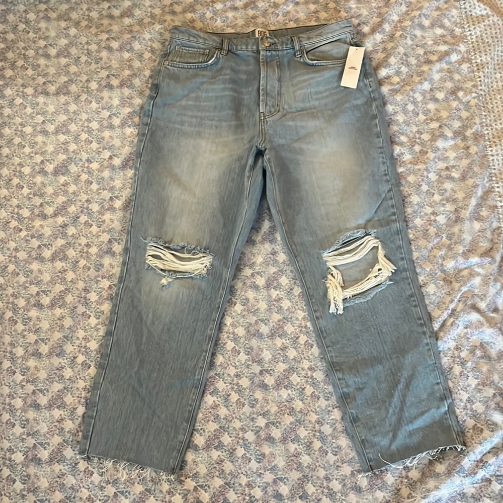 NWT Urban Outfitters BDG Slim Straight Cut Off Light-Wash Jeans